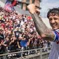 Gianluca Lapadula selló la victoria del Cagliari con la que se queda en la Serie A