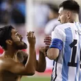 Lionel Messi: El hincha que saltó a la cancha mostró cómo le quedó la espalda