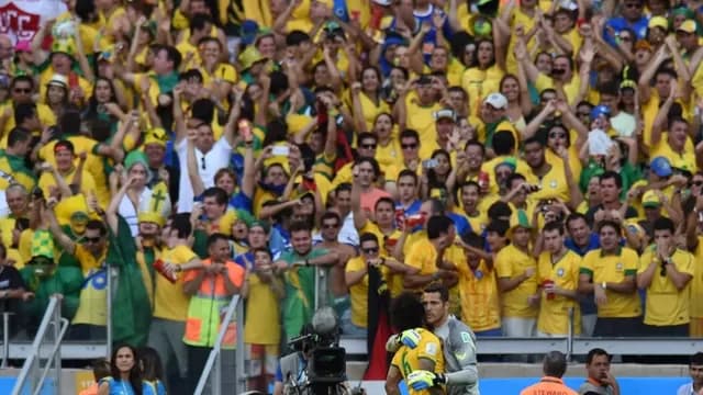 La alegría de Brasil y el llanto de Chile tras los penales-foto-4