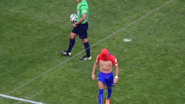 La alegría de Brasil y el llanto de Chile tras los penales-foto-8