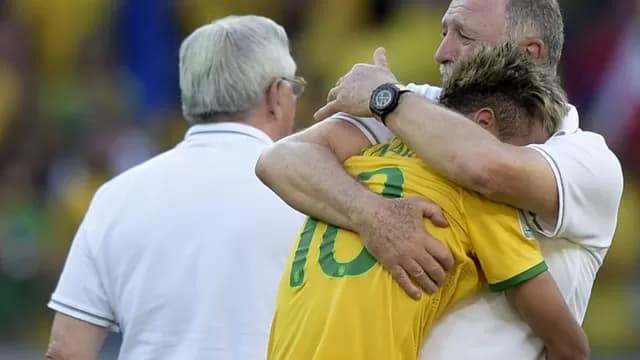 La alegría de Brasil y el llanto de Chile tras los penales-foto-12