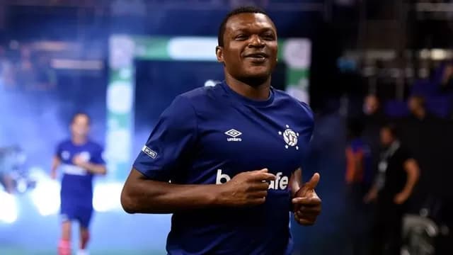 Michael Ballack y Rivaldo. / Foto: Star Sixes-foto-9