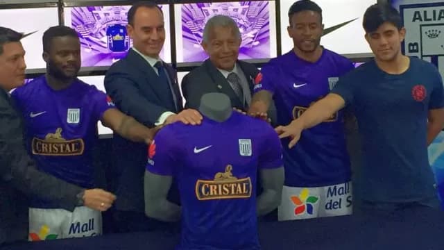 Alianza reveló nueva camiseta morada en honor al Señor de los Milagros-foto-3